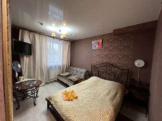 Гостиница Relax on Frunze Улан-Удэ Двухместный номер с двухместной кроватью и диваном-5